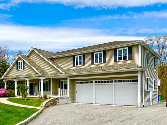 Building Photo - 1 Sorelle Pl