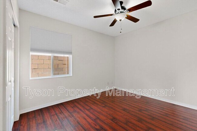 Building Photo - 7120 Alamillo Rd NW