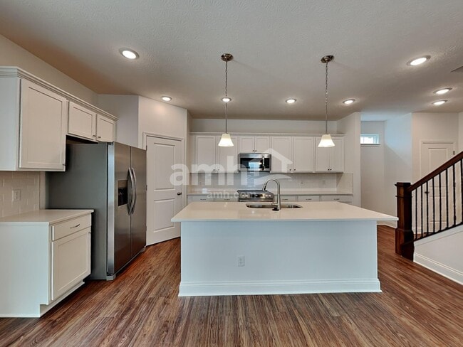 Building Photo - 8276 Northpoint Dr