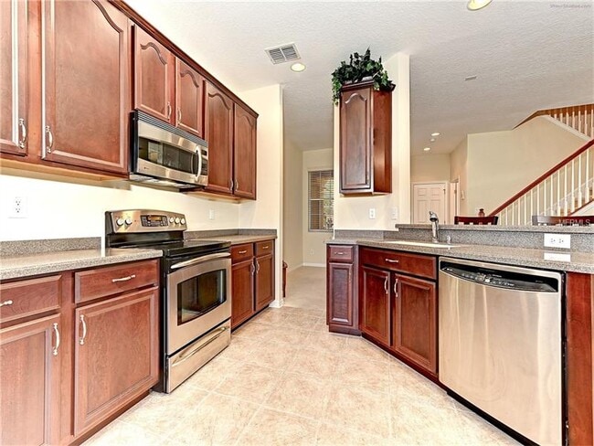 Building Photo - 8114 Villa Grande Ct