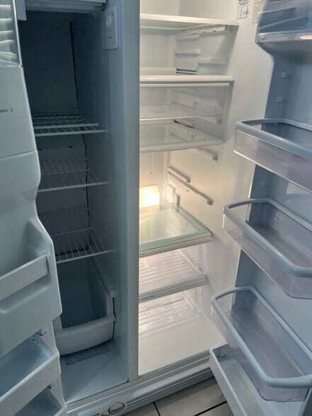 Building Photo - 404 Bouchelle Dr