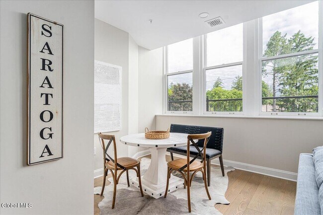 Building Photo - 77 Van Dam St