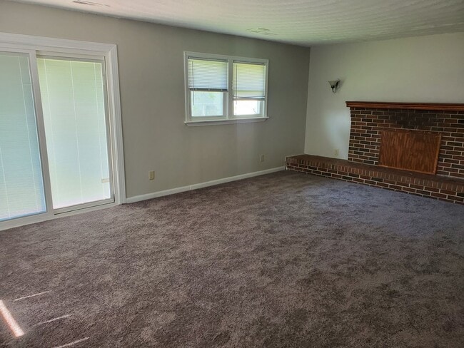 Building Photo - Haynes Tract