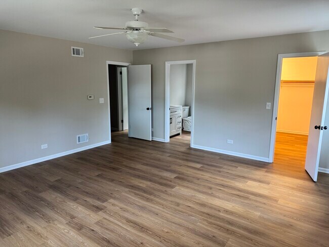 Building Photo - 2605 Oriole Ln