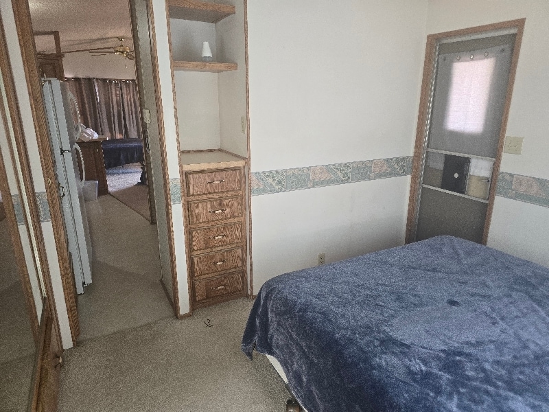 Building Photo - 4909 W Front Ave