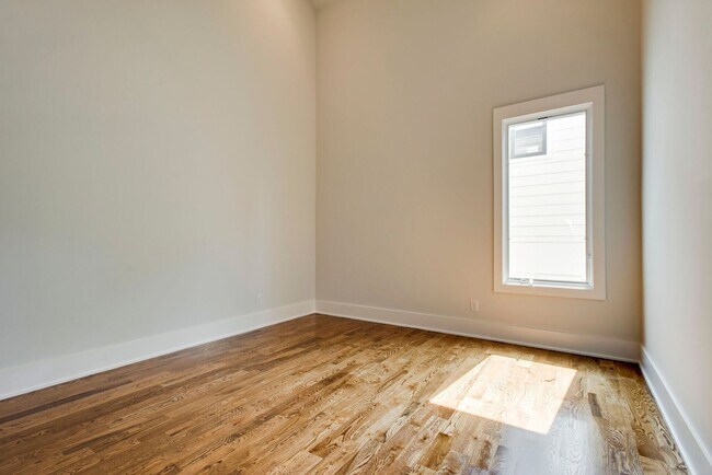 Building Photo - 3304 Trevor St