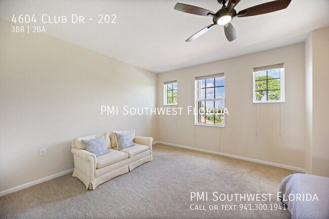 Building Photo - 4604 Club Dr