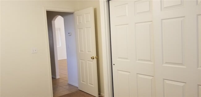 Building Photo - 4867 Santa Evinita Rd