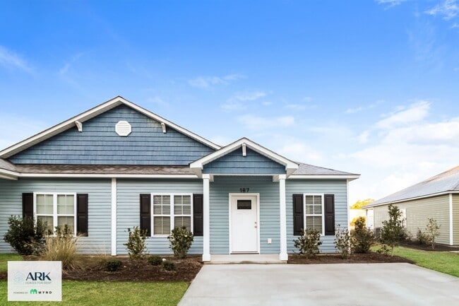 Building Photo - 187 Highlands Glen