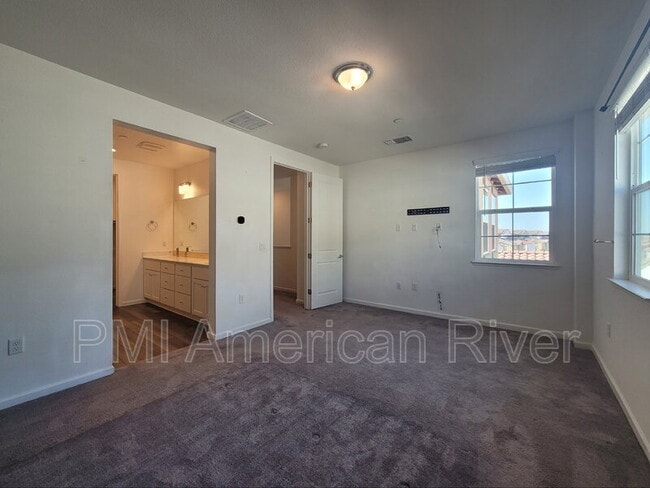 Building Photo - 4371 Garonne Walk