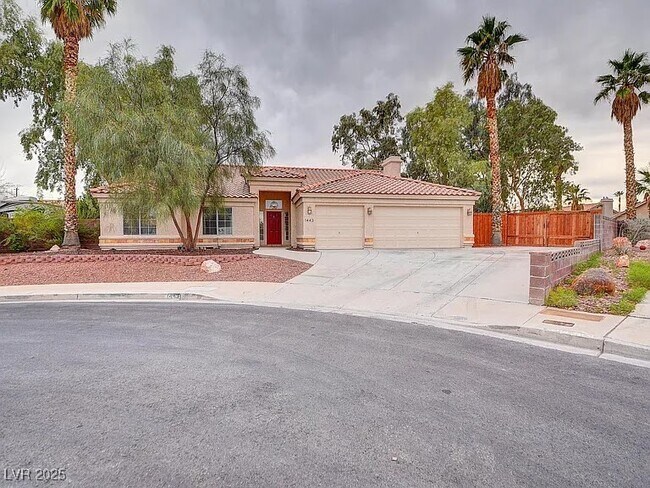 Primary Photo - 1443 Basin View Cir