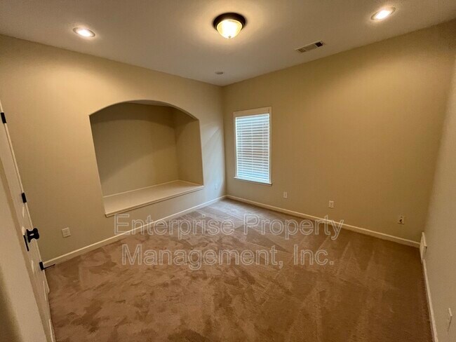 Building Photo - 7240 Winterbrook Ln