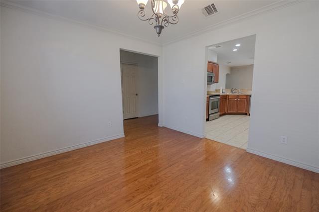 Building Photo - 1021 N Rhea Dr