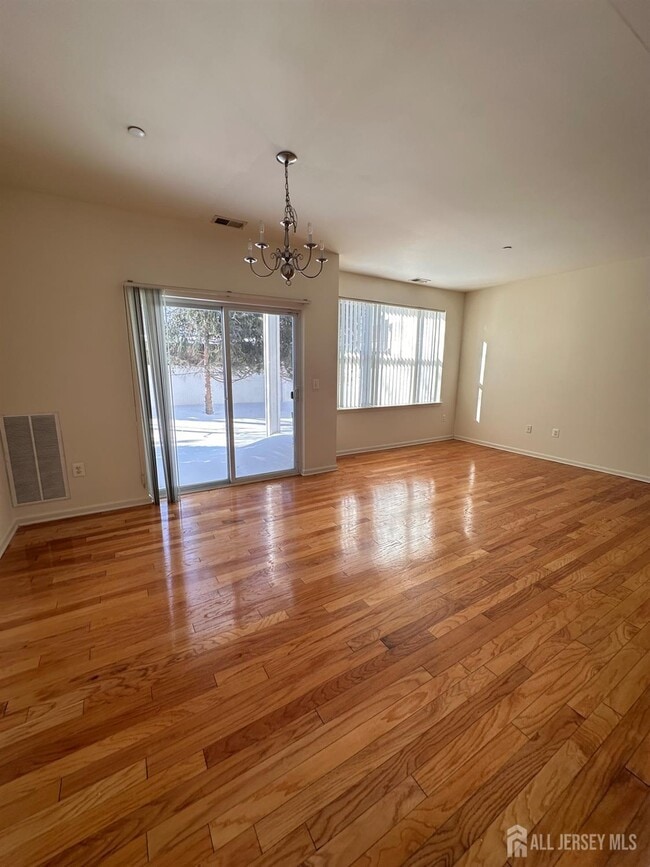 Building Photo - 365 Lehigh Ave