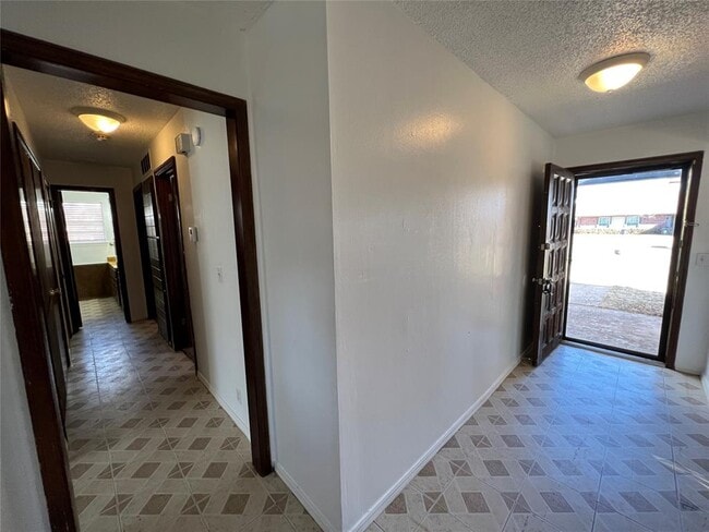 Building Photo - 1017 S Neptune Rd