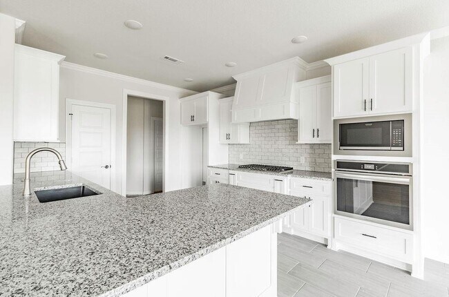 Building Photo - 805 Carlock Dr