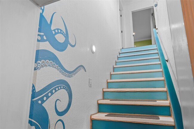 Building Photo - 284 44th Ave