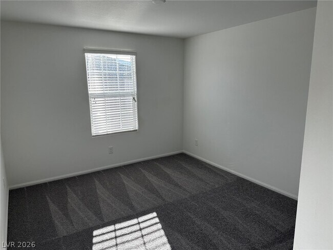 Building Photo - 512 Ylang Pl