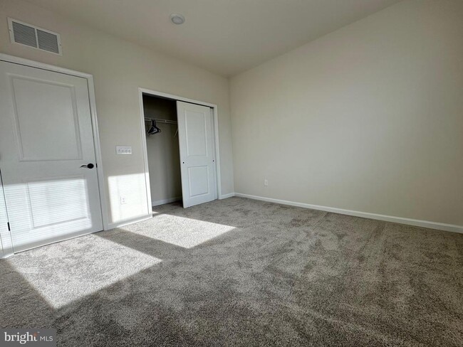 Building Photo - 807 Shay Ct