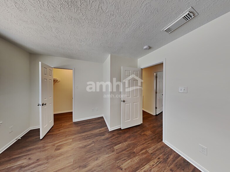 Building Photo - 26881 Monarch Manor Ln