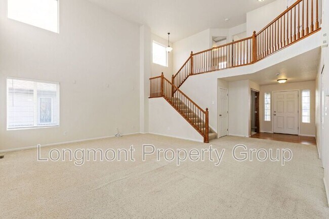 Building Photo - 5727 Skyline Ave