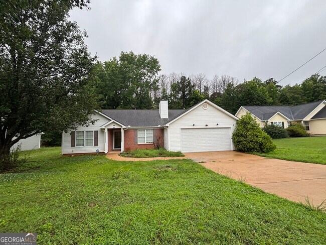 Building Photo - 43 Canterbury Dr