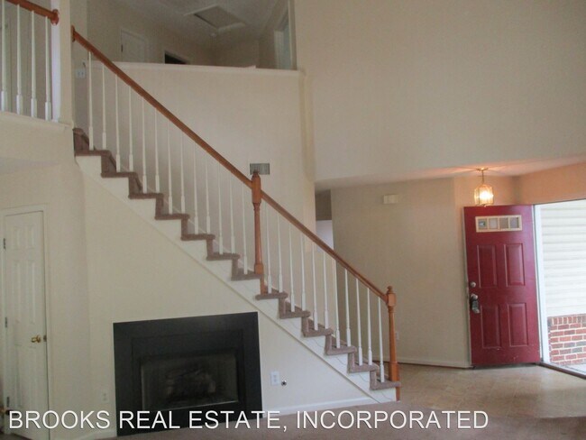 Building Photo - 3 br, 2.5 bath House - 1301 Bridge Crossing