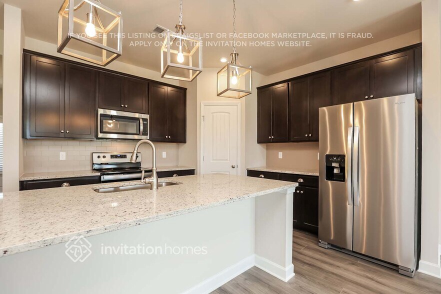 Building Photo - 123 Fister Dr