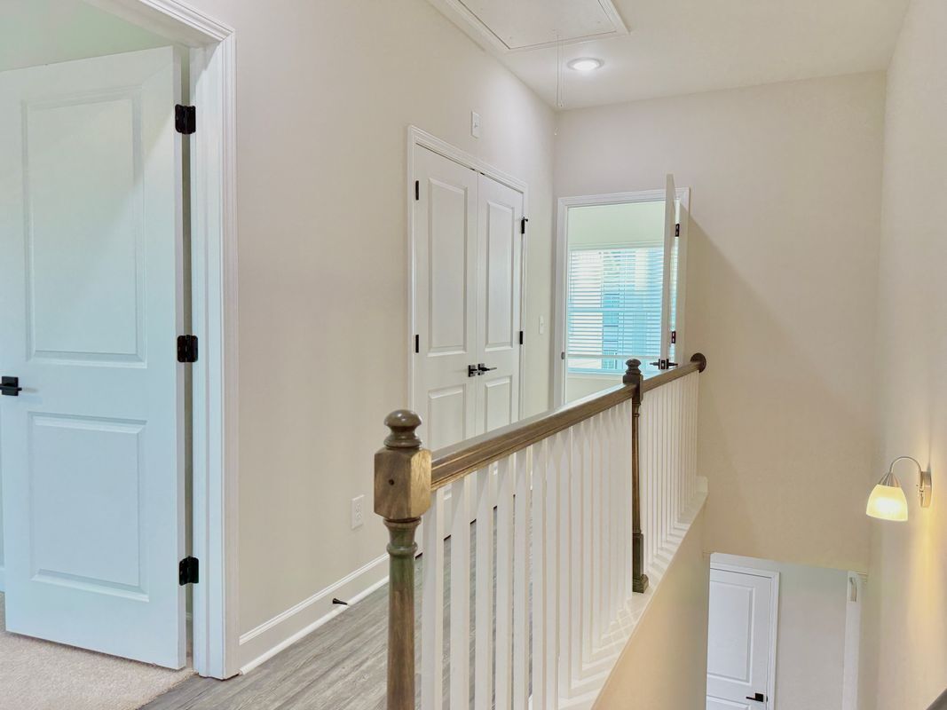 Building Photo - 2587 Ocean Dr NW