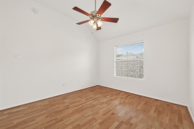 Building Photo - 24919 Spring Aspen Ct