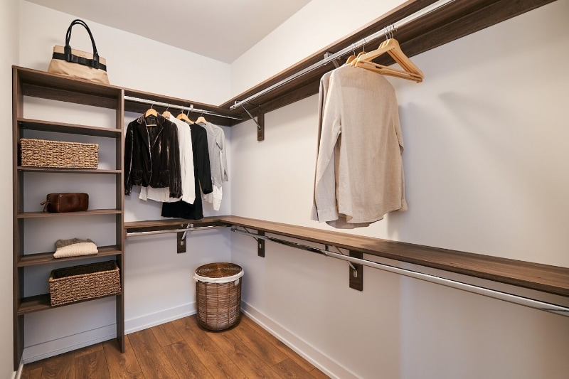 Building Photo - 262 W Hill St