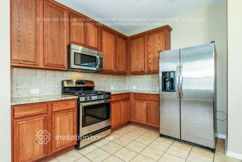 Building Photo - 12301 Macaroon Ln