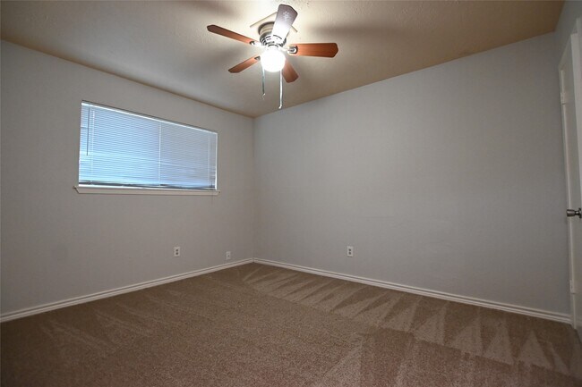 Building Photo - 4615 Fitzwater Dr