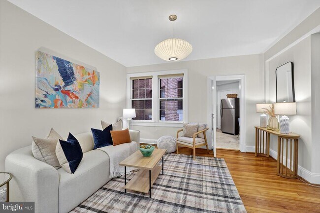 Building Photo - 2707 Adams Mill Rd NW