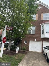 Building Photo - 9358 Deer Glen Ct