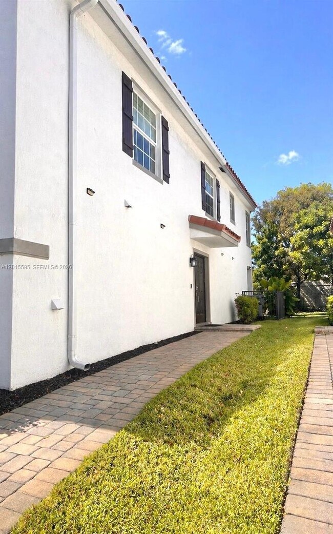Building Photo - 6835 Broadwater Ln