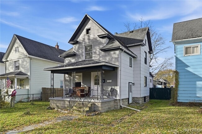 Building Photo - 214 58th St