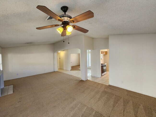 Building Photo - 1720 Navarre Ln