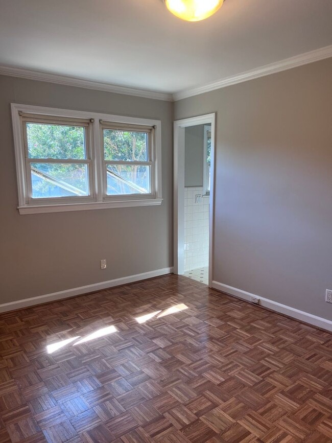 Building Photo - Cozy 3-Bedroom 1.5 bath ranch home