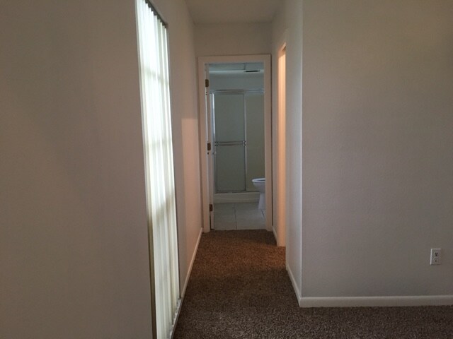 Building Photo - 1583 Amberlea Dr S