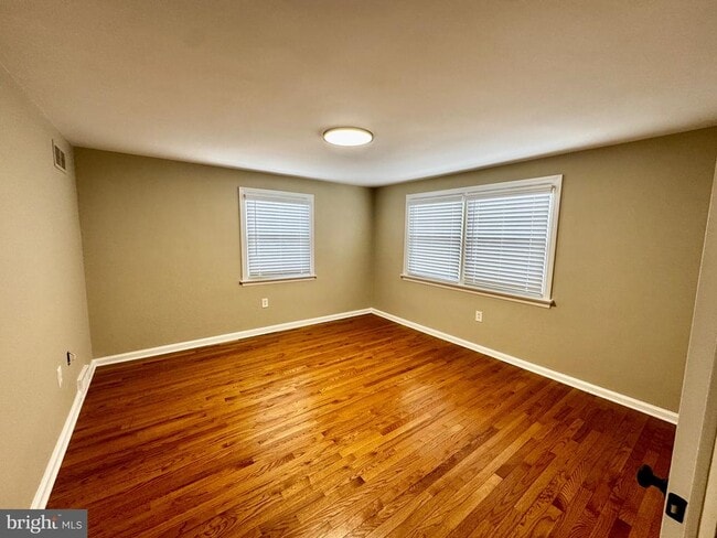 Building Photo - 551 Fern Hill Rd