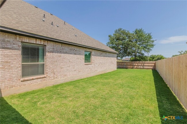 Building Photo - 711 Saddlehorn Dr