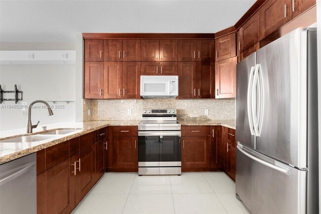 Building Photo - 4221 SW 157th Ave