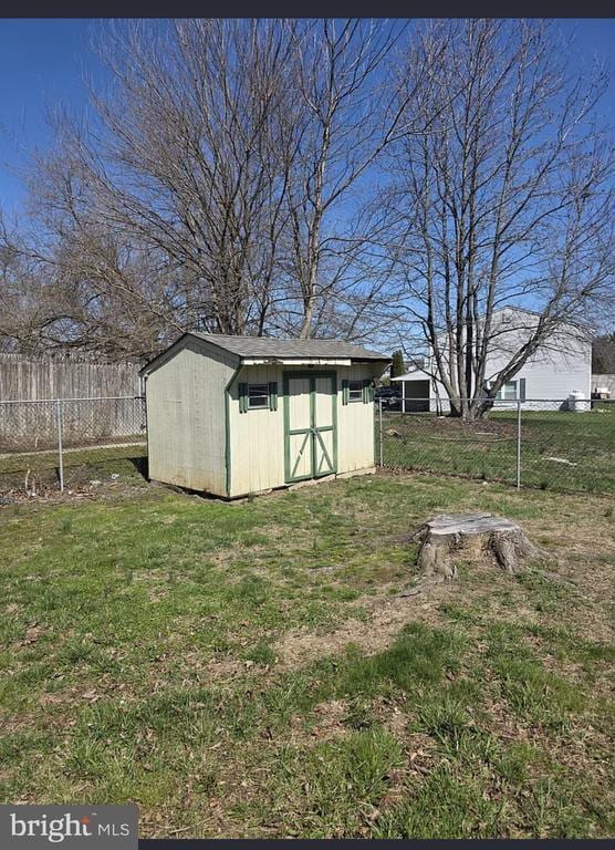 Building Photo - 525 Blackbird Dr