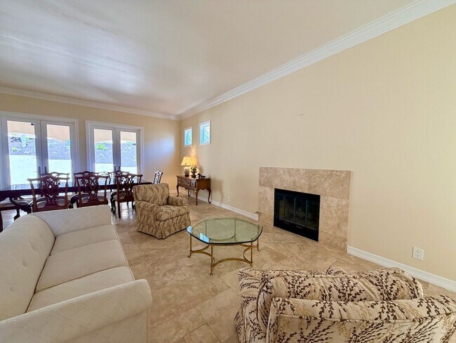 Building Photo - For Rent Available Now - Furnished House 3+BR 2.5Ba in Del Mar, charming furnished home in the hi...