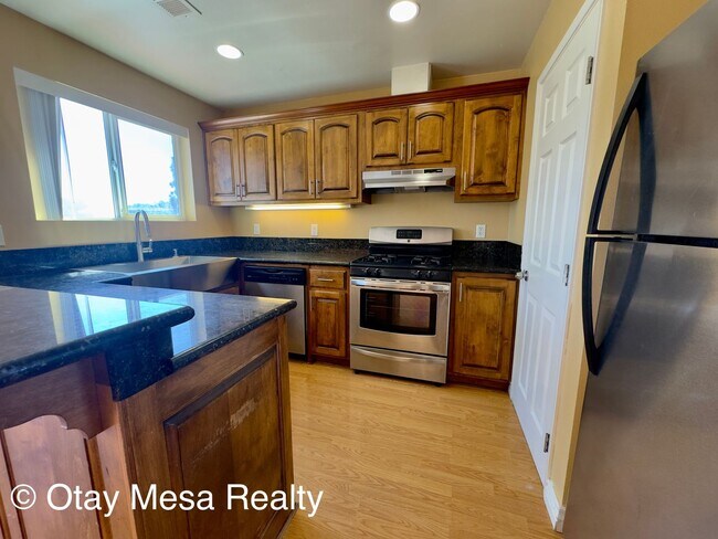 Building Photo - 1061 Saturn Blvd