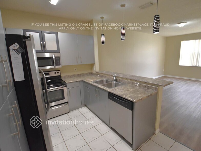 Building Photo - 15901 NW 5th St