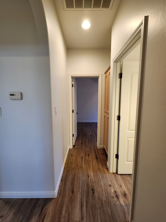 Building Photo - 307 Villa Elegante Dr