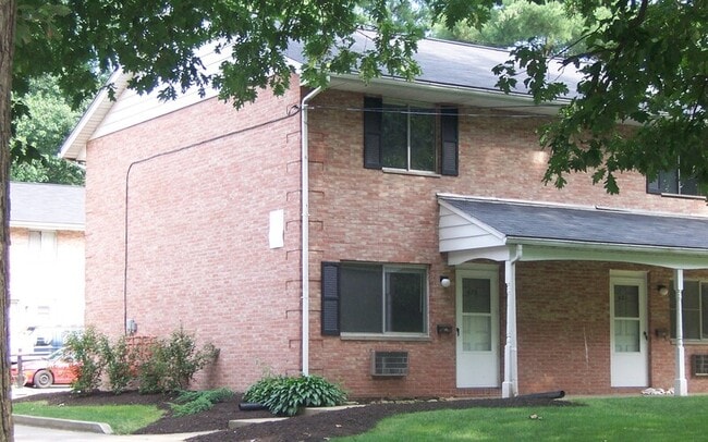 Primary Photo - 471 Brentwood Dr