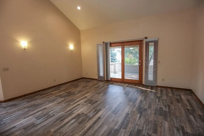 Building Photo - 2012 Quail Ct